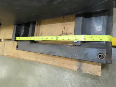 Yale 8512685 Triple Forklift Mast 3-Stage Class 3 SideShift 20"x38-1/2" Carriage