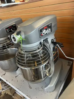 New | in-Stock HOBART HL200 Planetary Mixers Florida US | BAM Discount Restaurant Equipment #1547382