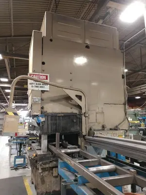 USED 1990 CINCINNATI 250-OBS