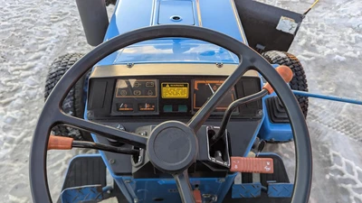 USED 1990 FORD 2120