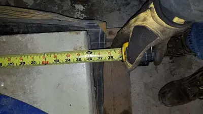 USED SOUTHWORTH 36" X 48" 2,000 LB HYDRAULIC SCISSORS LIFT