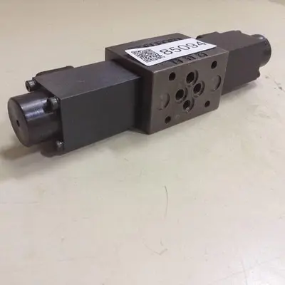 USED MOOG KWE43P06C62QC0BN