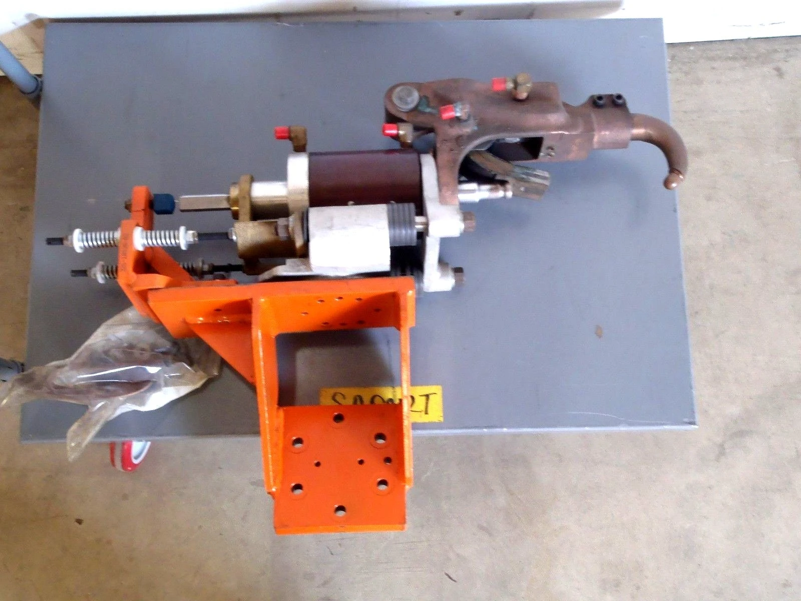 Used Milco Robot C-Type Weld Gun Gun Type Welders Michigan US | Maverick Industrial Sales #1400755