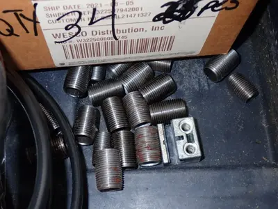 Hardware / Fitting Lot