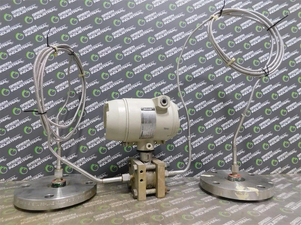 USED ROSEMOUNT ANALYTICAL YSTR126-X10-2/HXF/B-MB,F1C3-7138