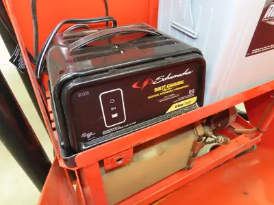 Used INTERRTHOR _UNKNOWN_ Pallet Lifters Indiana US | Arrow Industrial #795279