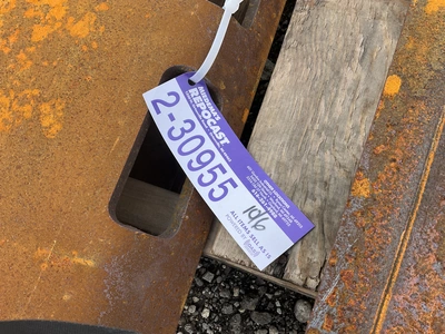 Used WOLVERINE QMP2-16-12T QUICK ATTACH MOUNTING PLATE Construction Equipment Parts Michigan US | Miedema Asset Management Group #1468761