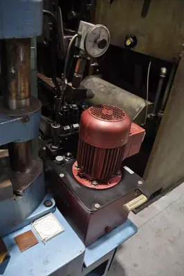 USED MATRA WERKE PRESS