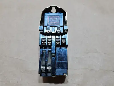 Used ALLEN-BRADLEY 700-NT Misc Electrical & Power Parts British Columbia CA | Lenmark #1439446