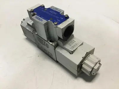 USED YUKEN DSG-01-3C26-D24-50278