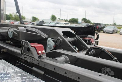 Used 2027 PETERBILT 548 Hooklifts & Roll-Offs Texas US | Roll Off Truck World #1491992