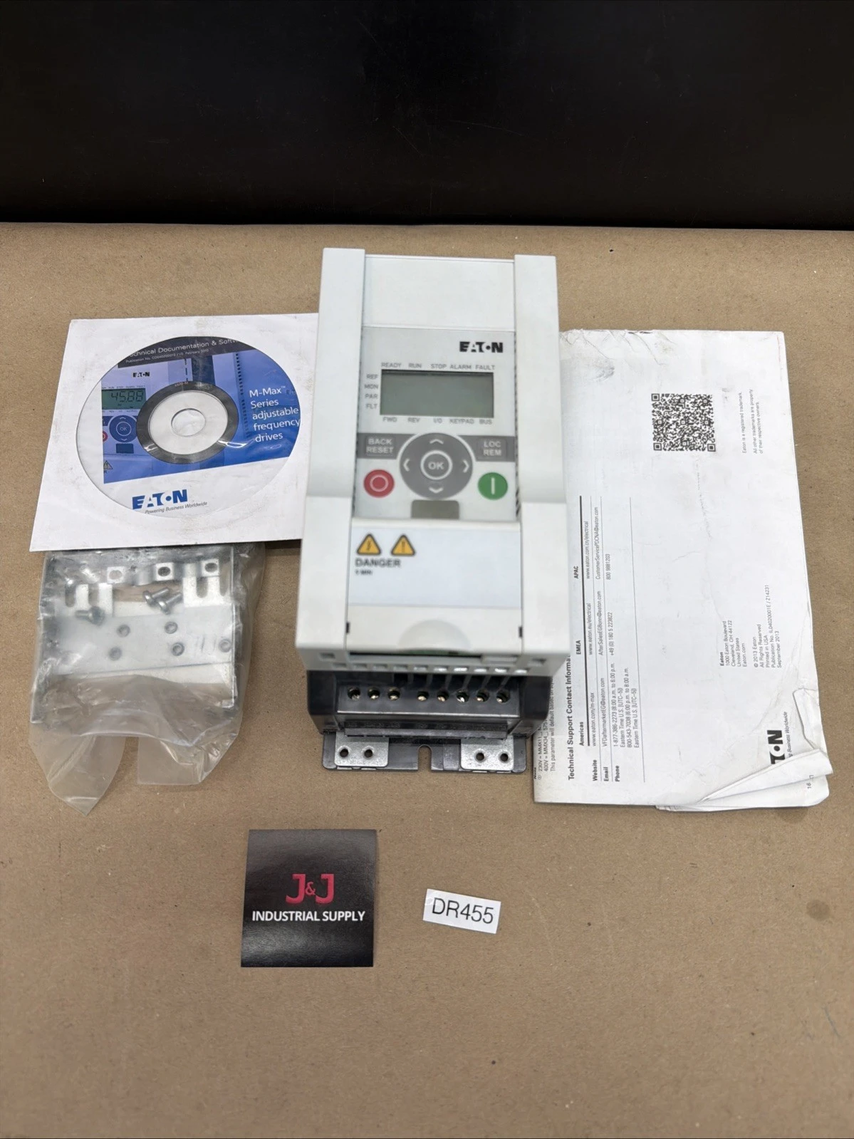 USED Eaton MMX34AA4D3F0-0