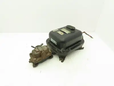 Cutler-Hammer 9586H6072A Manual Motor Starter Overload Contactor 460V 9586H6045A