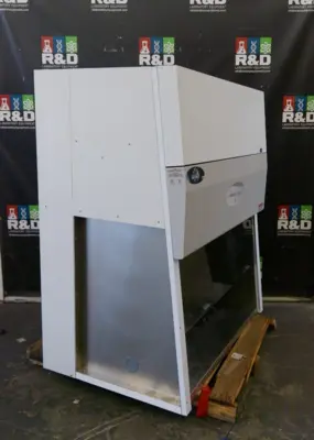 Used _UNKNOWN_ _UNKNOWN_ Laminar Flow Hoods California US | R&D Laboratory Equipment #1419591