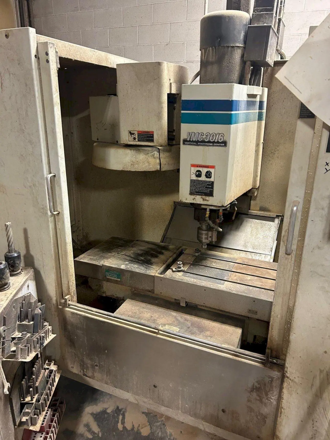 FADAL MODEL #VMC3016 VERTICAL CNC MACHINING CENTER: STOCK #23059