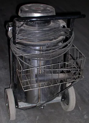 Dayton Model 3Z711G Industrial Vacuum Cleaner