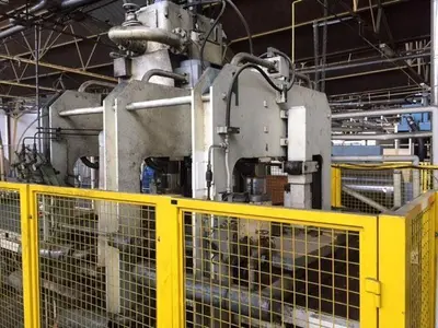 USED SIEMPELKAMP PANEL PRESS 470 TON