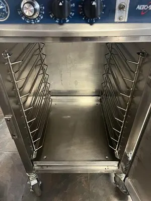 Alto-Shaam 1000-TH-II Half Height Stackable Cook and Hold Oven with Simple Controls - 120VAlto-Shaam 1000-TH-II Half Height Stackable Cook and Hold Oven with Simple Controls - 120V