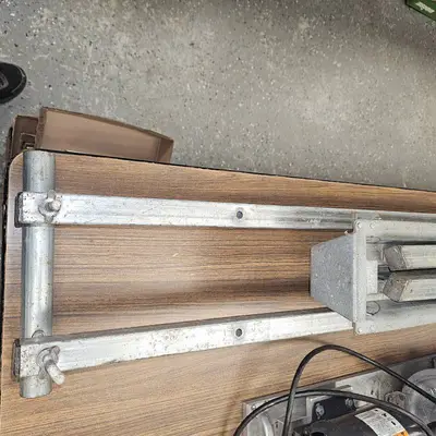 6 Foot Porable Miter box Saw Stand