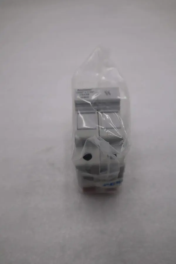 LOT OF 2 - Bussmann CHM2D 2 Pole Fuse Holder 690V~ 32A 3W STOCK G636A