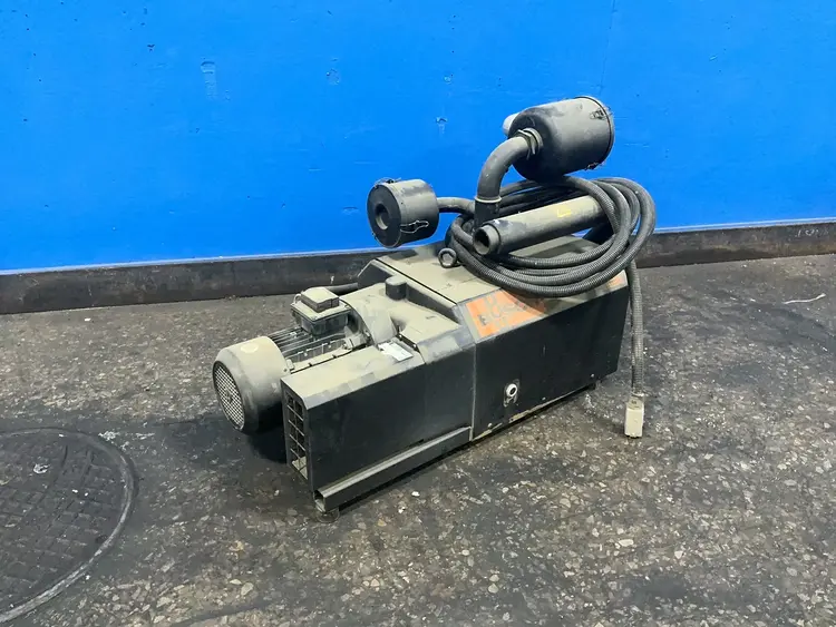 Used BUSCH MINK MM 1322 AV Vacuum Pumps Ohio US | HGR 24 #1418576