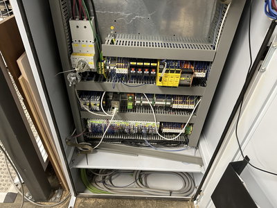 USED WEEKE VENTURE