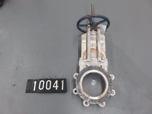 TL 8"-150 knife gate valve, hand wheel operated