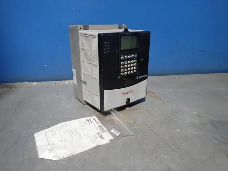 Used ALLEN BRADLEY 20AD3P4A3AYNAEC0 AC Drive Control Module Ohio US | HGR 24 #747437