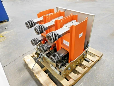 Used GE VB 13.8-1000-3 Circuit Breakers Ohio US | Equipment Recovery Corp. #1330906