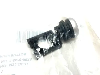 Eaton M22-DL-G Flush Head Illuminated Pushbutton Green - New