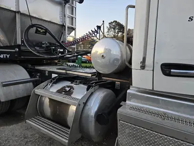 USED 2018 PETERBILT 567