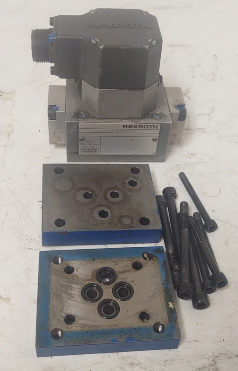 Used Rexroth 4WS2EM10-41 Valves/Fittings | Edwards Industrial Repair #1029971
