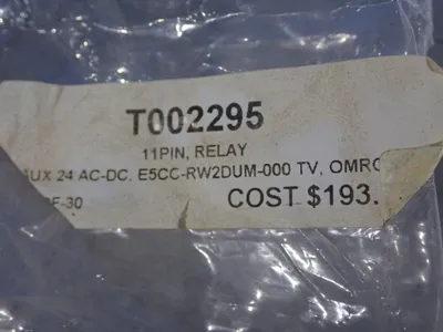NEW OMRON E5CCRW2DUM000