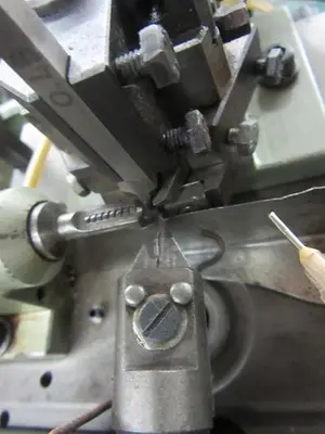 1880-100 OMBI Model GPLU Double Curb Chain Making Machine S/n 79/183