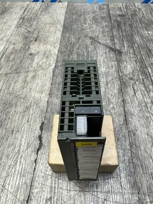 USED SIEMENS 6ES7 334-0CE01-0AA0