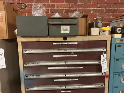 VIDMAR STYLE TOOL CABINET 13 DRAWERS WITHOUT CONTENTS