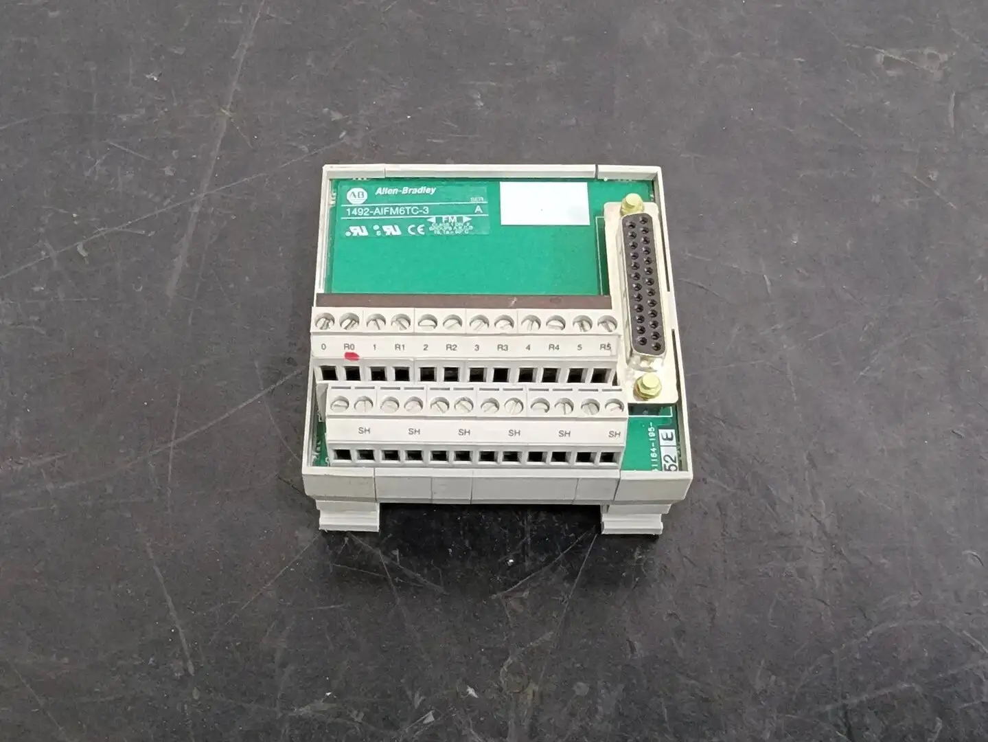 USED ALLEN-BRADLEY 1492-AIFM6TC-3