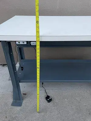 Heavy Duty workbench 30'' x 48''