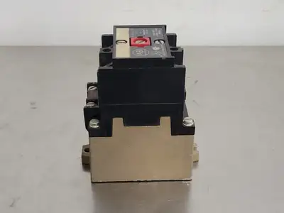USED ALLEN-BRADLEY 700-P400A1