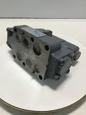 USED VICKERS DG4V-3-6C-M-U-HL7-60-B13