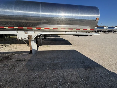 Used 2009 WALKER MILK TANKER TRAILER Liquid Supply Trailers Michigan US | Miedema Asset Management Group #1709522