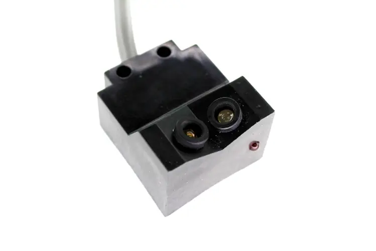 Used BANNER ENGINEERING SE612CMHS Photoelectric Sensors Kentucky US | Industrial Parts R Us Inc. #357104