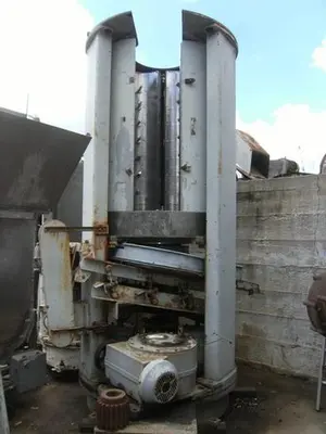USED JONES P-225