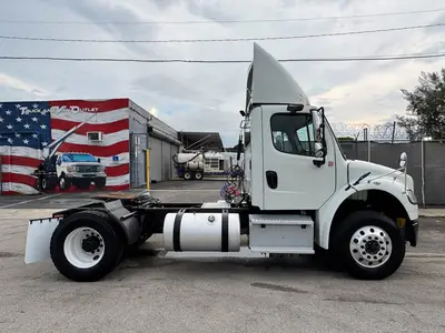 Used 2019 FREIGHTLINER M2 Carhaulers Florida US | Truck and Van Outlet #1509219