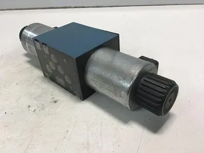 USED BOSCH 0 810 001 700