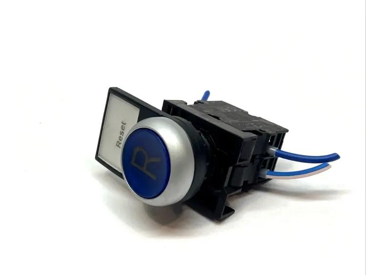 Used EATON PUSHBUTTON 22.5MM BLUE LED 230V 1NO W/ X2 M22-K10 Relays & Switches Michigan US | Maverick Industrial Sales #1091913