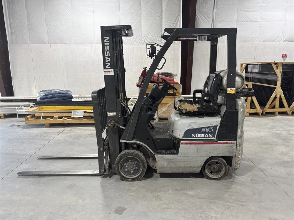 Used NISSAN "30" Liquid Propane Forklifts Texas US | MachineryMax #1455124