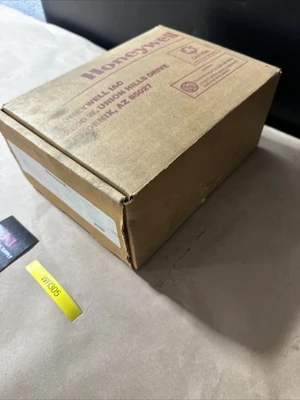 NEW Honeywell 51303932-426