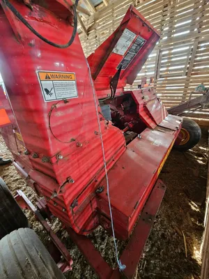 NEW HOLLAND FP230 chopper | Iron Listing (17)