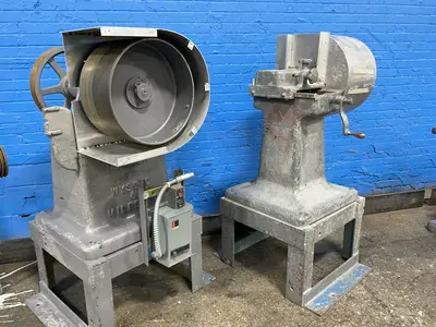 Used WYSONG & MILES 171 Woodworking Stroke Sanders Ohio US | HGR 24 #1266699